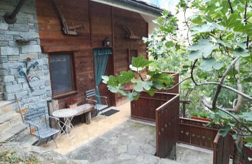 Verres Haus | Cozy detached accommodation in scenic and quiet area