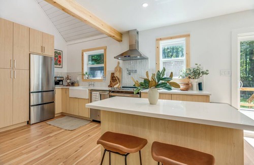 Pocono Summit Kabine | The Hummingbird Cabin / Pocono Mountains Oasis