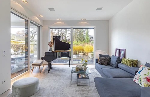 Bad Homburg v.d. Hoehe Haus | The Golden Home - A retreat full of warmth and style