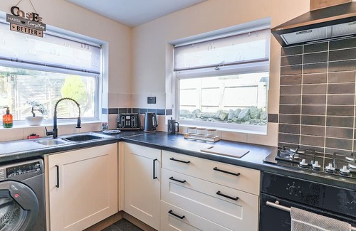 Adamsdown Haus | Ty Mwyn - Gentle House/7 Guest - City Centre in the heart of Cardiff