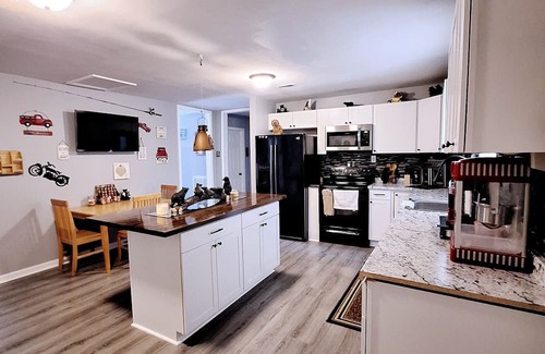 La Follette Haus | 3 Minutes To Cumberland ATV Trails-Ride Back Trails Of Royal Blue