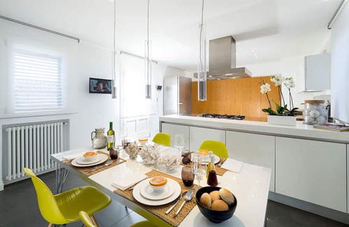 Old Town Haus | My Rental Homes - La Terrazza with panoramic terracces with beautiful view of Etna