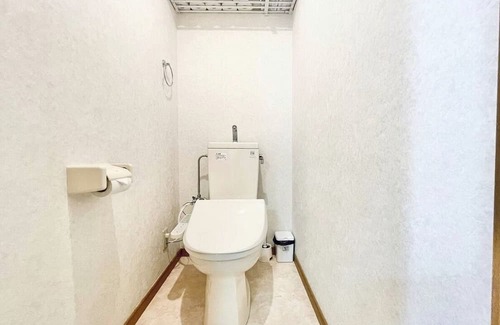 Hyakunincho Wohnung | Takadanobaba 205, centrally located in Shinjuku-ku.