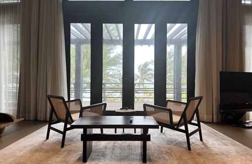 San Pedro Wohnung | Abrazos 6: Oceanview Spacious Suite w/ Balcony