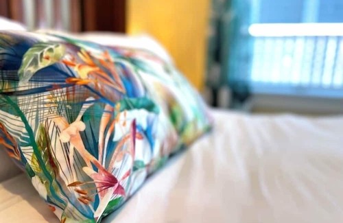 Provincetown Kabine | A Departure From the Ordinary: Our Tropical Escape