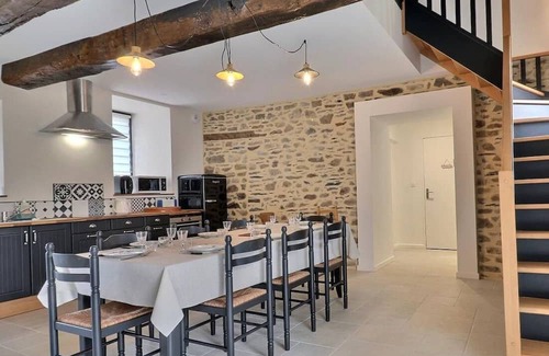Poce-les-Bois Haus | Le Champ Rosé - POCE LES BOIS