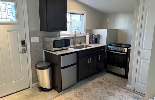Mattydale Haus | Charming Tiny House minutes from Syracuse!