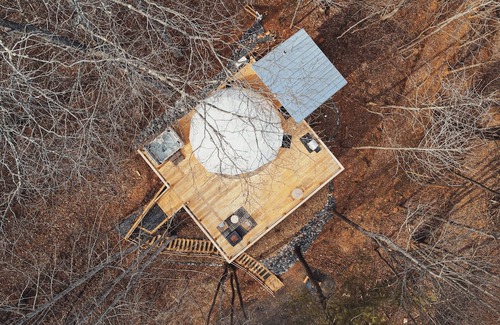 Todd Kabine | Tiny Treepod - Hot Tub, Views, Romantic Oasis
