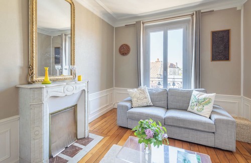 Maisons-Laffitte Wohnung | Charming Hausmann apartment 15 minutes from Paris