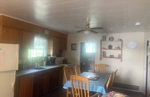 Lavigne Hütte | Robin #9 Graceland Cottages