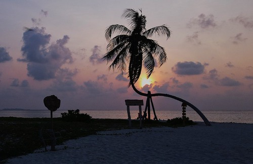 Dhonfanu Haus | 4-bedroom house in charming Baa Atoll with AC, WiFi