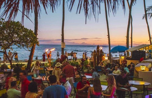 Waikiki Wohnung | Romantic View walk to beach*shopping* Friday fun