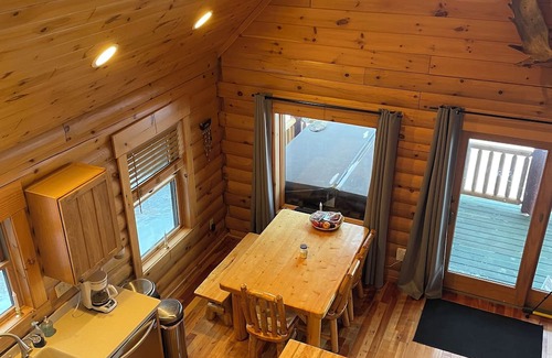 Alpena Kabine | Lakefront Cabin on Thunder Bay
