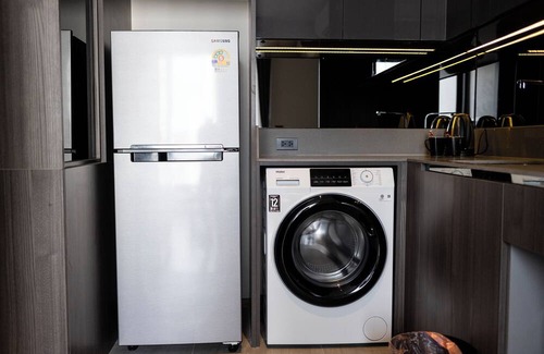 Ekkamai Wohnung | 1BR-Thong Lor BTS 7mins, pool&gym with WiFi