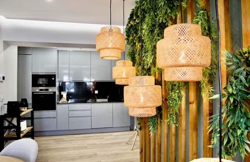 Lugo Wohnung | Cathedral Apartment by Lugo Collection