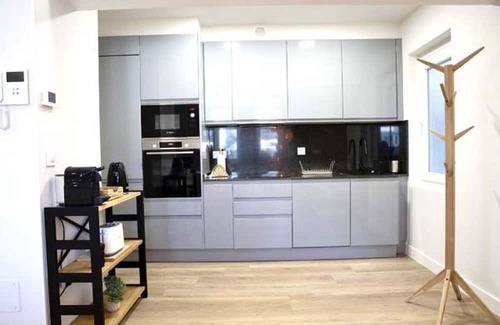 Lugo Wohnung | Cathedral Apartment by Lugo Collection