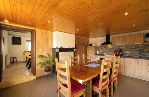 Sivry-Rance Haus | 3 épis gîte in the heart of nature, with playroom, ideal for families