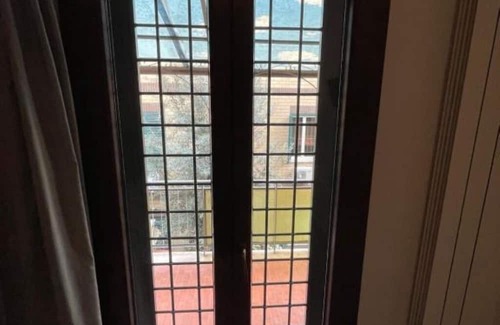 Quartiere XXVII Primavalle Wohnung | Casa Rosa cozy apartment within walking distance of the Vatican.
