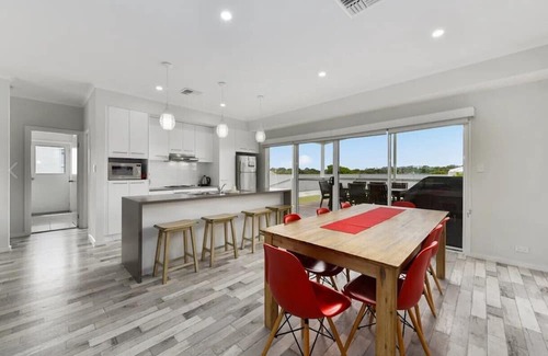 Lacepede Haus | Sunnysands Beach House - 4 bedrooms to relax, connect, and breathe