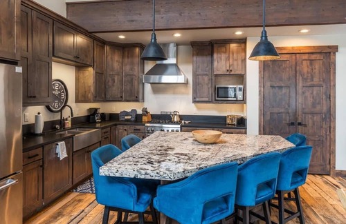 Whitefish Haus | The Summit Chalet at Whitefish Mountain Resort