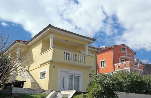 Buzdohanj Wohnung | Comfortable apartment for rent, perfect for up to 4 guests