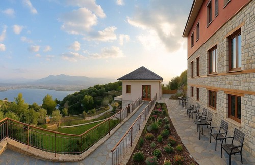 Ligiades Eigentumswohnung | Stylish Suite at Arktos Hotel | Ideal for Couples