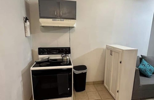 Bonanza Wohnung | Charming 2-bedroom apartment with WiFi, AC in superb Laredo