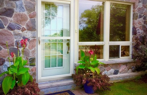 Cressy Wohnung | Welcome to Sunset View – Your Lakeside Retreat in Prince Edward County