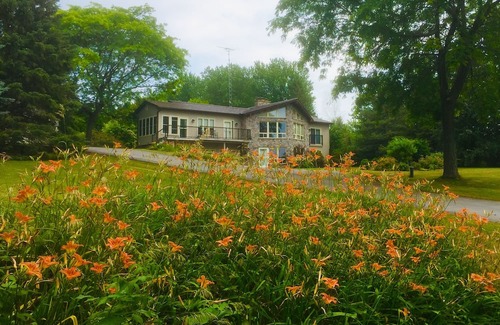 Cressy Wohnung | Welcome to Sunset View – Your Lakeside Retreat in Prince Edward County