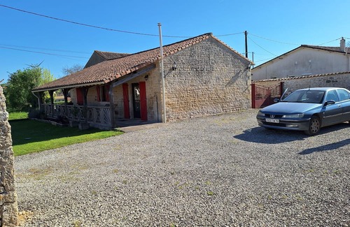 Lusseray Haus | Gîte O'Limousin stone barn just renovated with all comforts