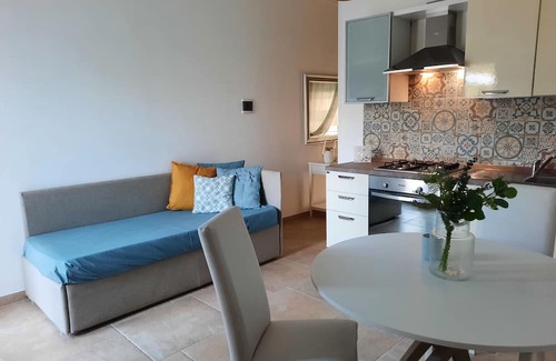 Torre Castiglione Wohnung | Small apartment in the reserve "Palude del Conte" 300m from the crystal clear sea