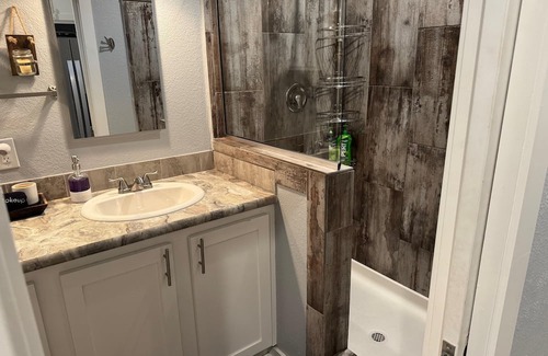 Austin Kabine | Cozy cabin in charming Austin with WiFi, AC
