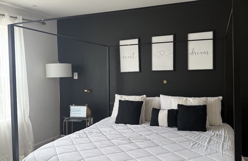 Hanover Eigentumswohnung | Cozy 3-bedroom condo with WiFi, AC in fabulous Hanover pet and family friendly
