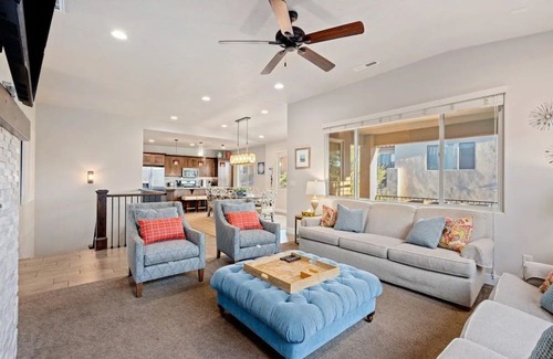 Santa Clara Haus | Entire Home - *Paradise Pools* Two King Suites*