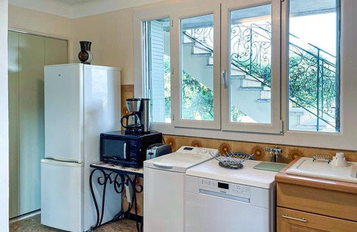 Sablet Haus | Lovely home in Sablet