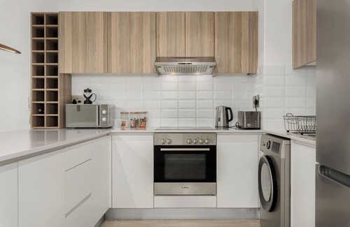 Flora Park Wohnung | Modern Greenpoint Getaway