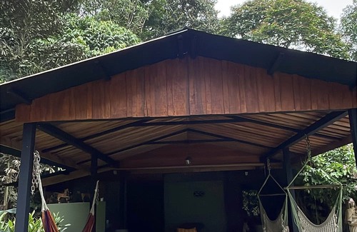 Las Horquetas Hütte | Linda cabaña rústica en Sarapiqui de Heredia con piscina y wifi