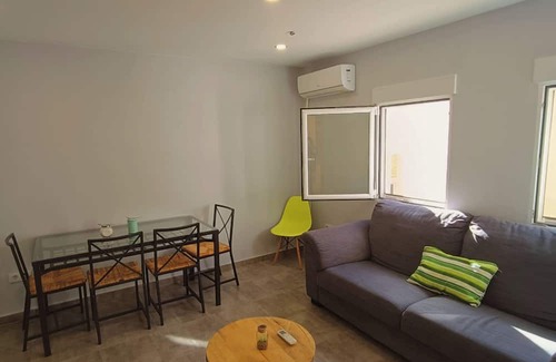Diputacion de Cartagena Casco Wohnung | The Pretty and Reformed Home