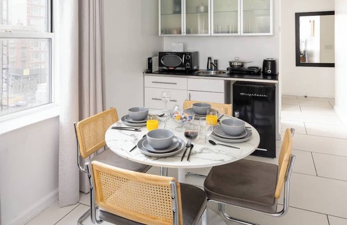 Midtown East Wohnung | Cozy and Chic Studio Loft in Midtown NYC! #302