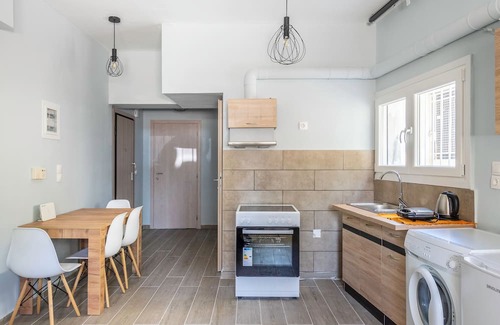 Glyfada Wohnung | The Andre Apartment in the heart of Glyfada