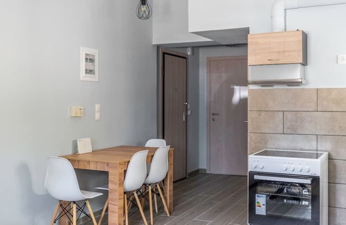 Glyfada Wohnung | The Andre Apartment in the heart of Glyfada