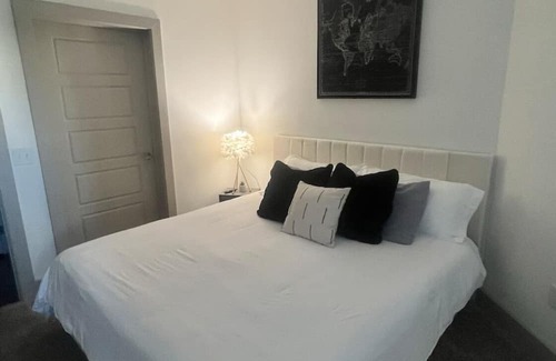 Washington Ave./ Memorial Park Wohnung | Modern Apartment with WiFi, pool and fitness room in vibrant Houston
