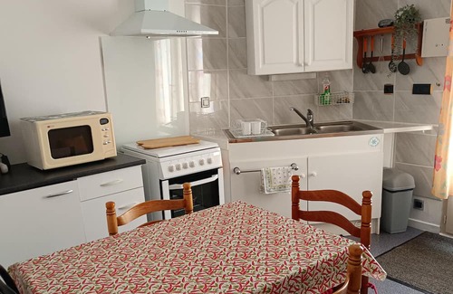 Aydat Wohnung | Au Coeur des Cheires d'Aydat (3 people +1 clic clac for child)