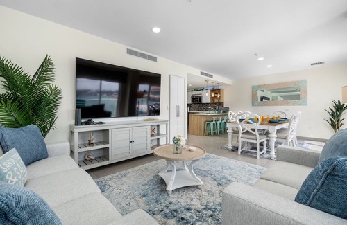 Oranjestad Eigentumswohnung | Beach Vibes Oceanfront Condo