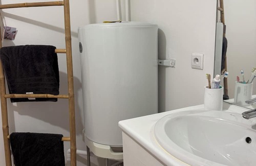 Villeneuve-la-Garenne Wohnung | Cosy studio 10min from Paris