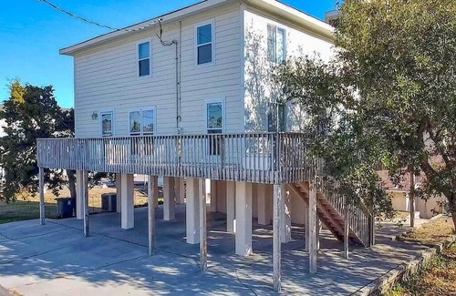 Crescent Beach Haus | Cabana II: Oceanview & Walk to the Beach