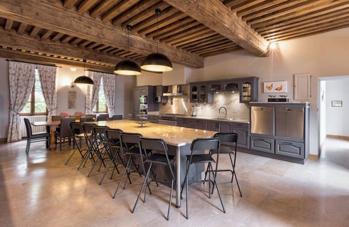 Cuisery Haus | Chateau rental in Burgundy with 10 bedrooms in France