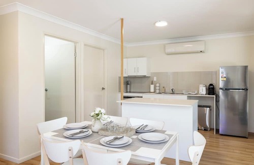 Acacia Ridge Wohnung | 3 Bdr Apt! Aircon! Undercover Parking! 12AS3