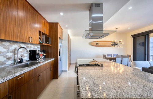 Libertad Wohnung | New 3 BD Condo with Pool & Gym