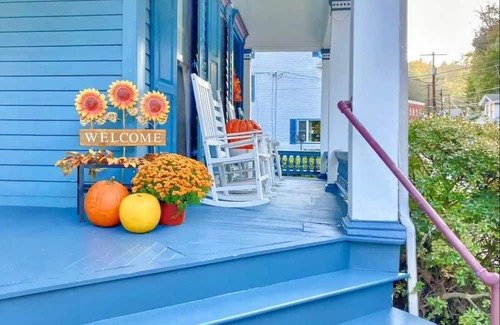 Ashfield Wohnung | Switzerland Dream, Cozy Room in Downtown Jim Thorpe, Walk to everything!